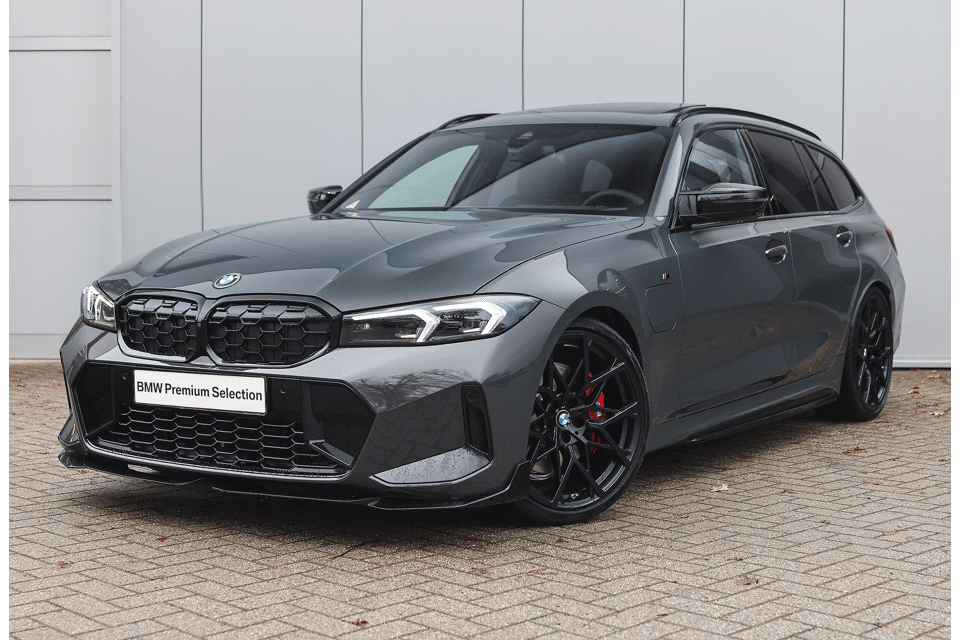BMW 3 Serie Touring 330e High Executive M Sport Automaat - Afbeelding 1