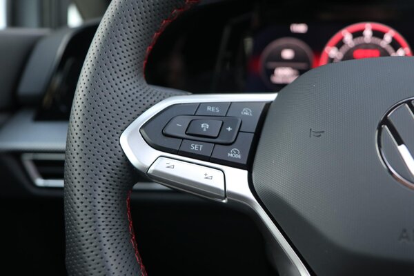 cruise control adaptief met Stop&Go en stuurhulp