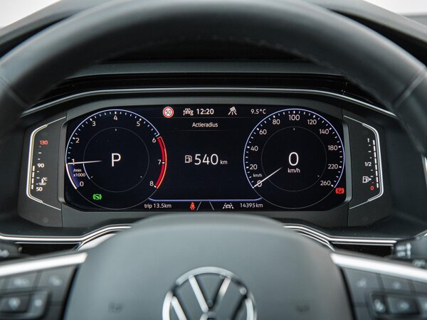 volledig digitaal instrumentenpaneel groot