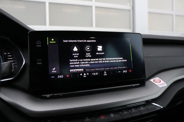Apple Carplay/Android Auto