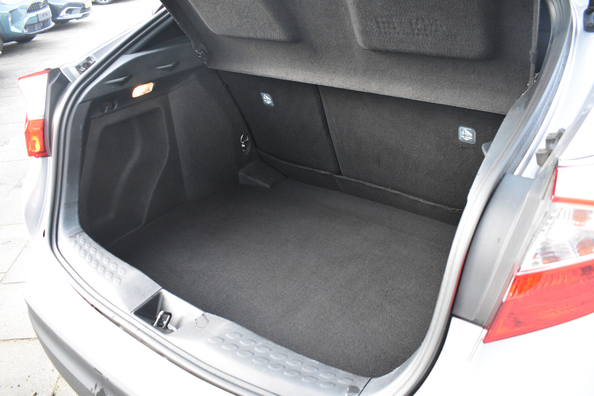 Toyota C-HR 1.8 Hybrid Active Automaat 122pk - Afbeelding 4