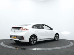 Hyundai IONIQ 1.6 GDi Comfort + | Navigatie | Camera | Premium audio | Cruise - Afbeelding 2