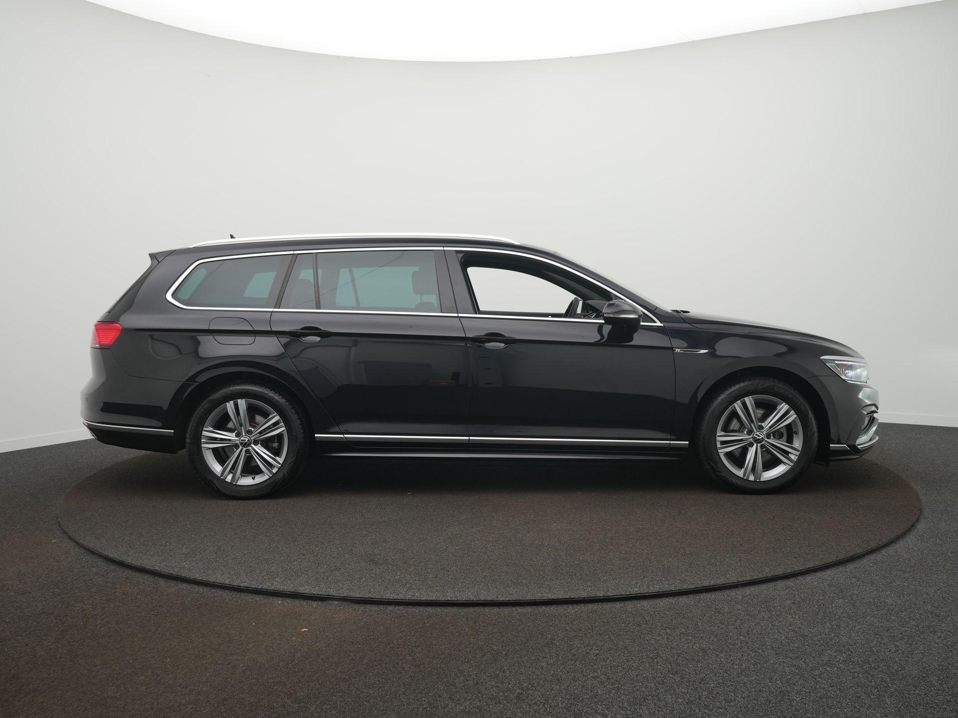 Volkswagen Passat Variant 1.5 TSI R-Line Business - Afbeelding 4