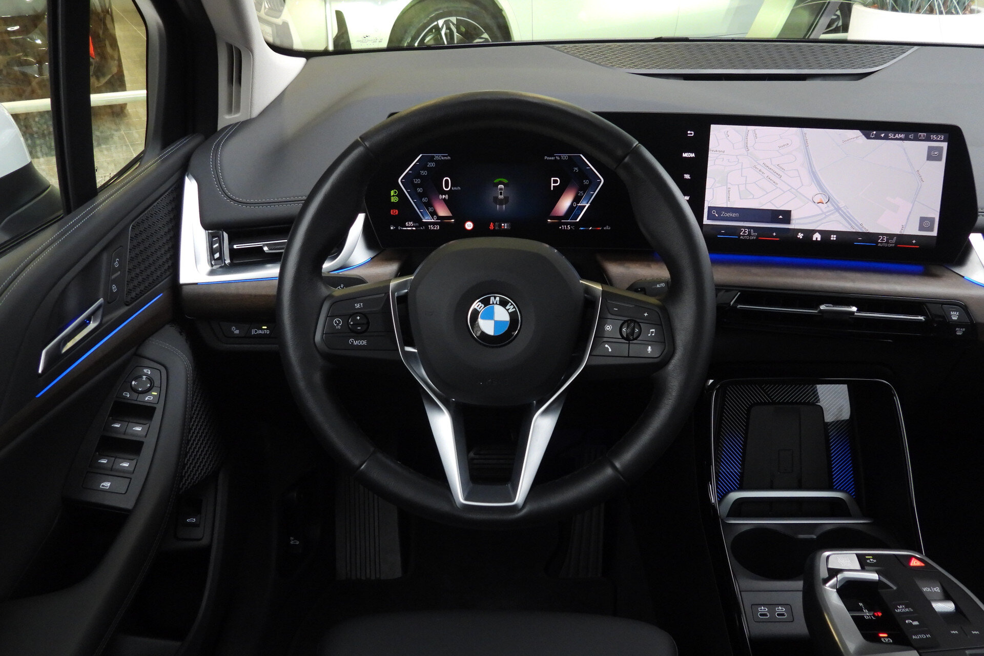 BMW 2 Serie Active Tourer 220i Luxury Line Automaat - Afbeelding 2