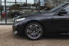 BMW 5 Serie Touring 530e M Sport Automaat - Afbeelding 4