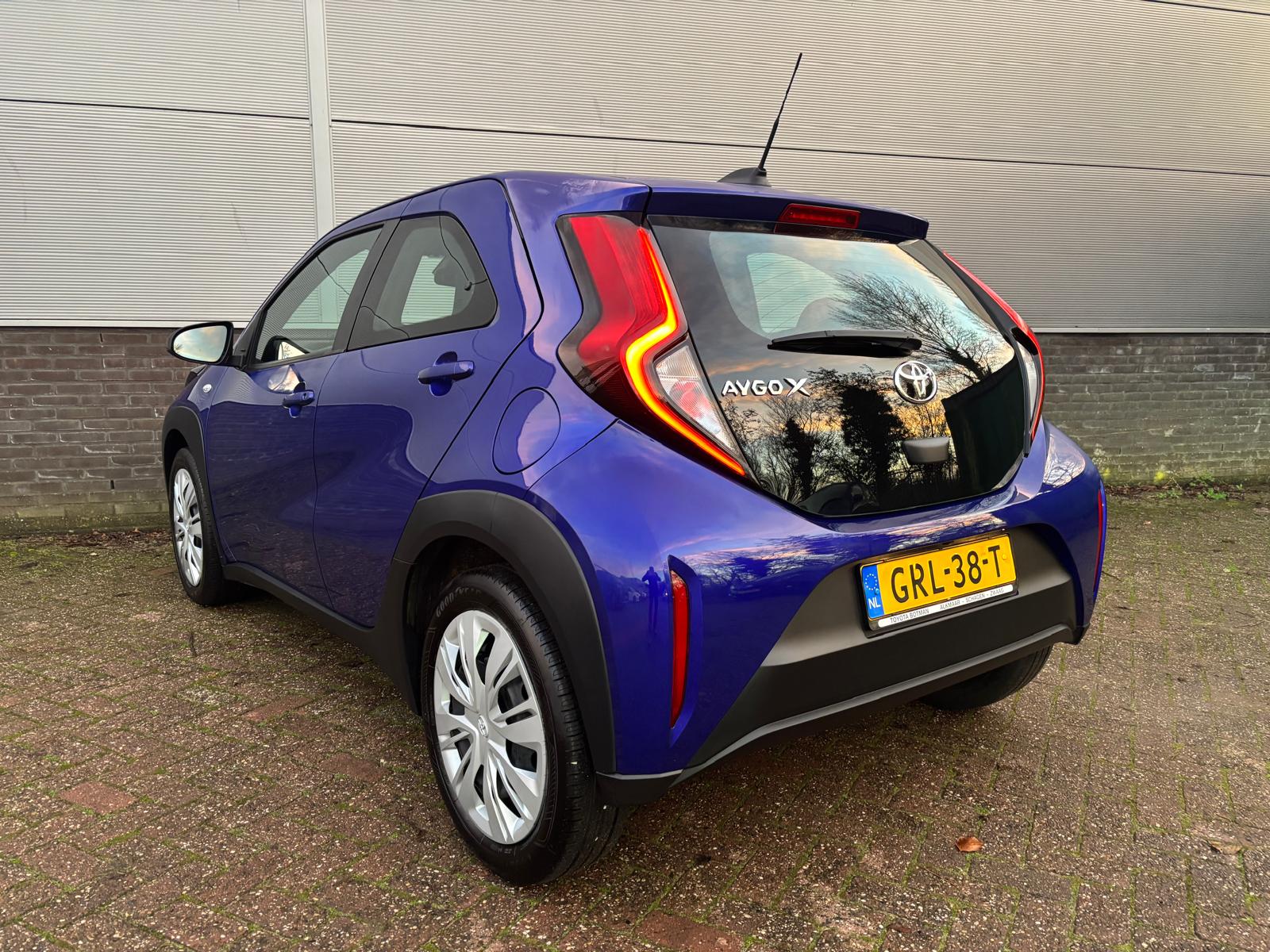 Toyota Aygo X 1.0 VVT-i MT Play - Afbeelding 2