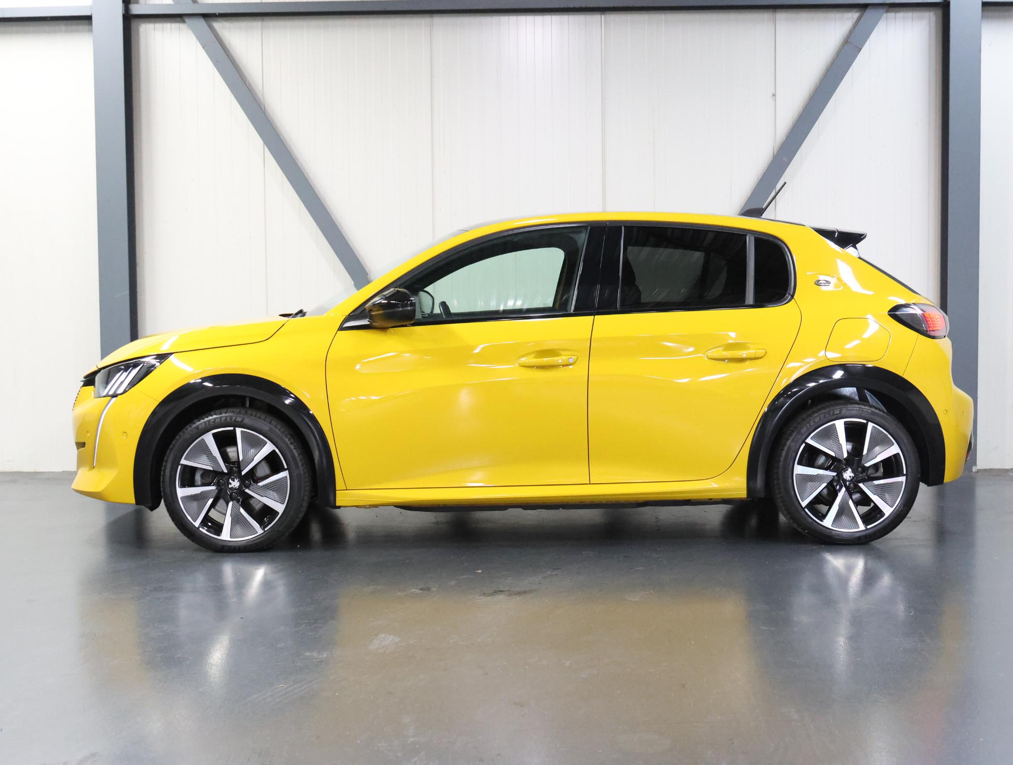 Peugeot e-208 GT 50kWh 136PK - Afbeelding 2