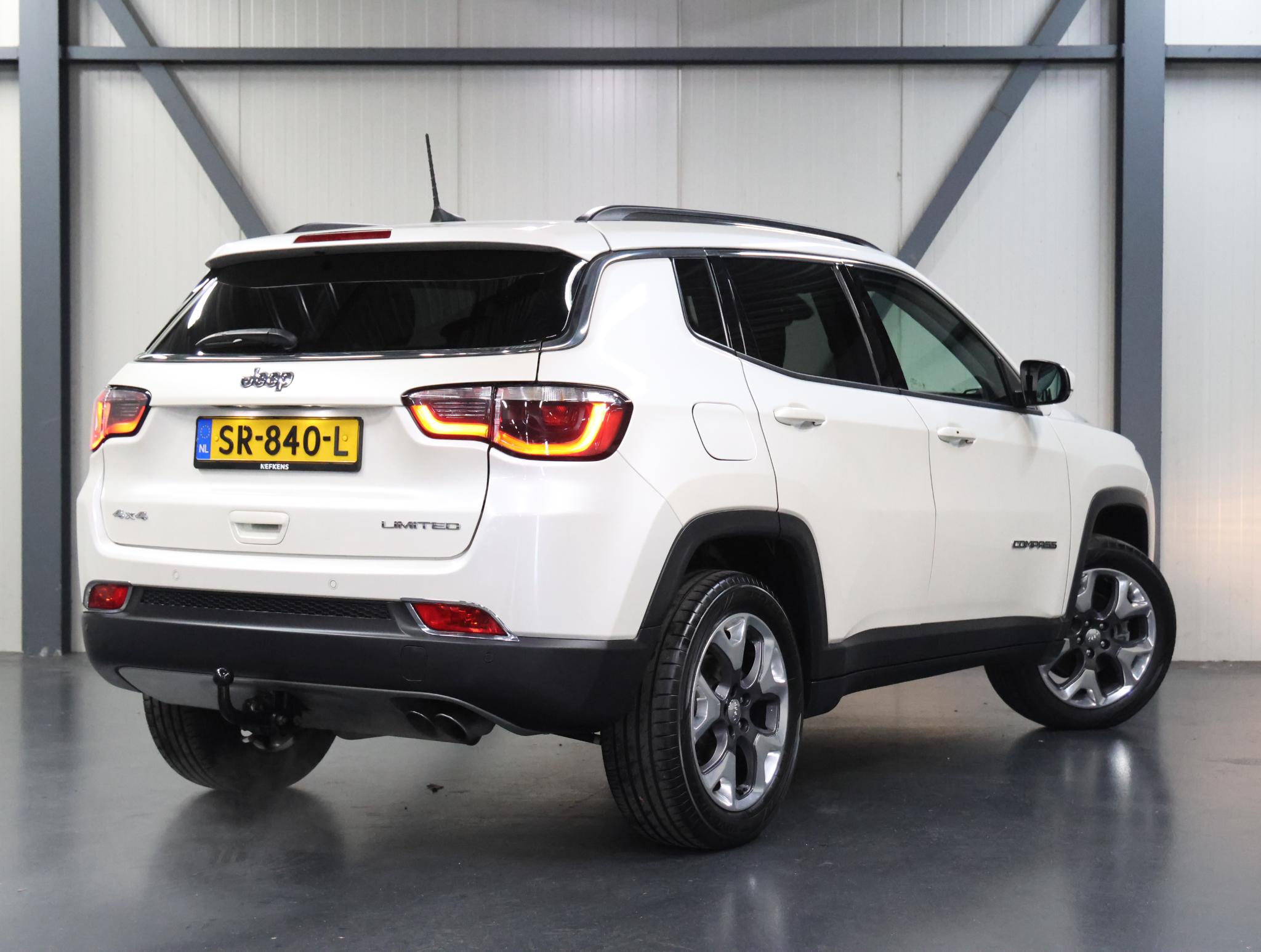 Jeep Compass 1.4 170PK MultiAir Opening Edition 4x4 - Afbeelding 3
