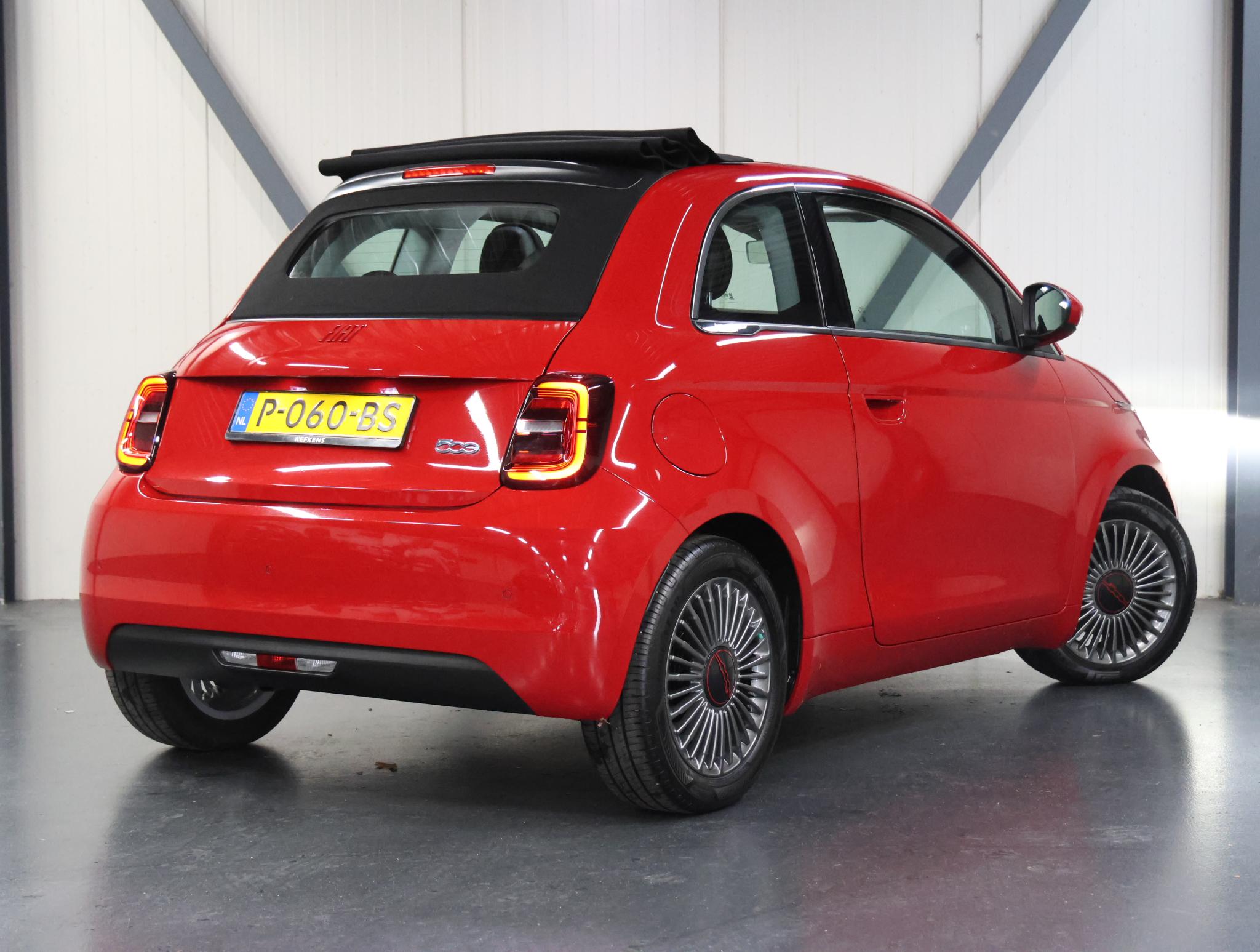 Fiat 500C 42 kWh RED 120PK - Afbeelding 3