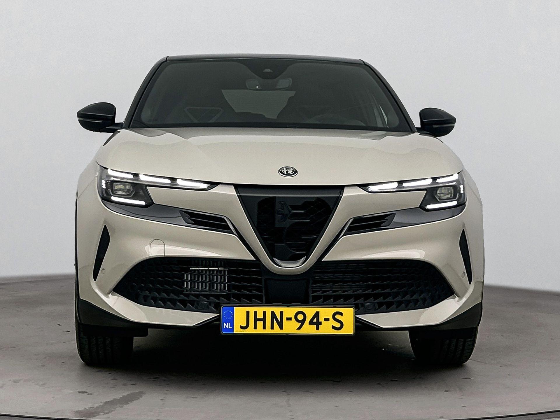 Alfa Romeo Junior 1.2 Turbo Hybrid Ibrida Speciale - Afbeelding 4