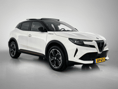 Alfa Romeo Junior 1.2 Turbo Hybrid Ibrida Speciale 145pk Automaat - Afbeelding 2