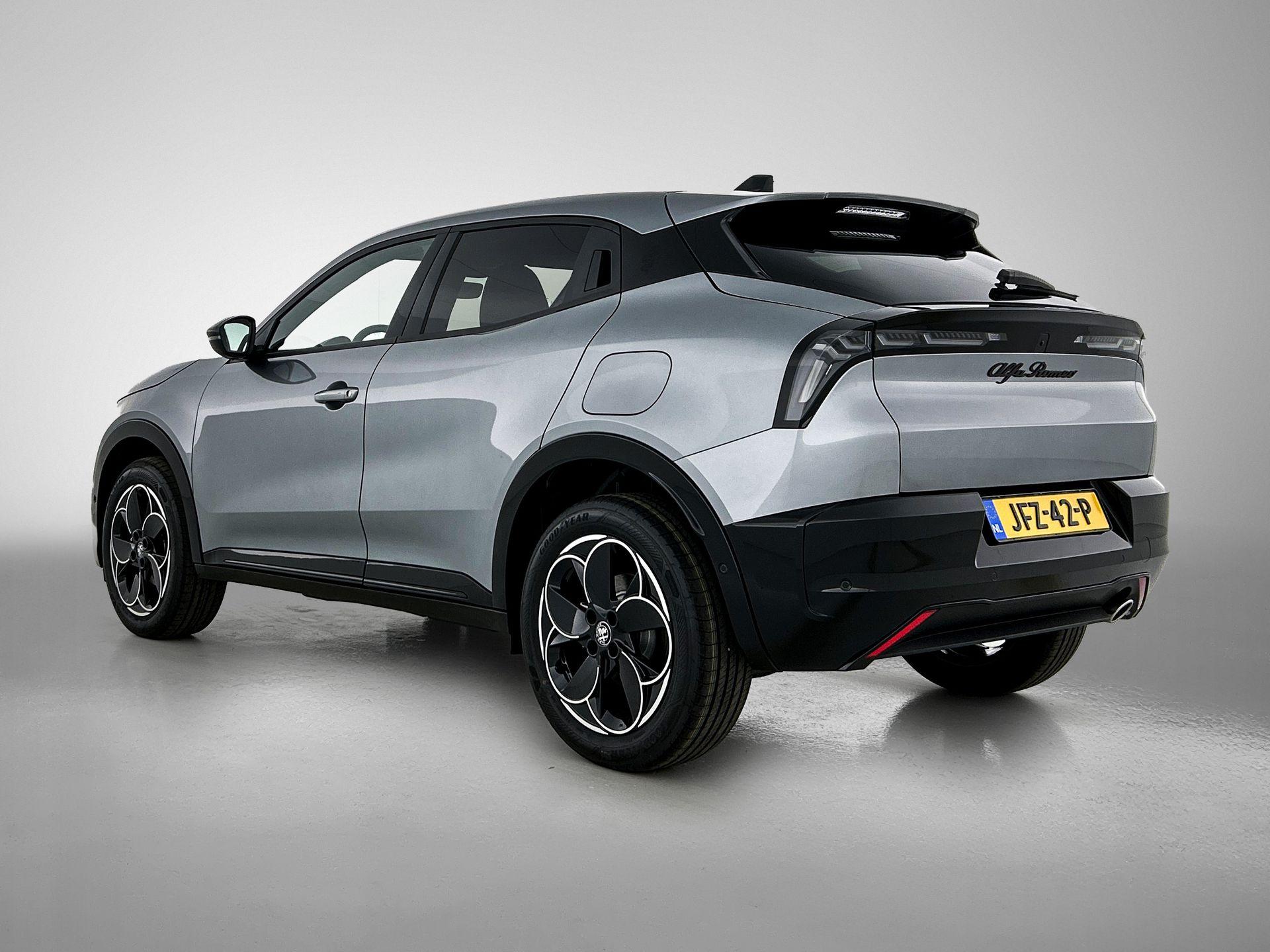 Alfa Romeo Junior 1.2 Hybrid Ibrida Q4 145pk Automaat - Afbeelding 5