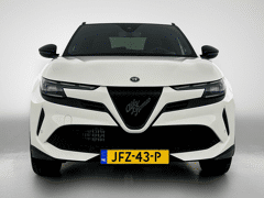 Alfa Romeo Junior 1.2 Ibrida Q4 145pk Automaat - Afbeelding 3