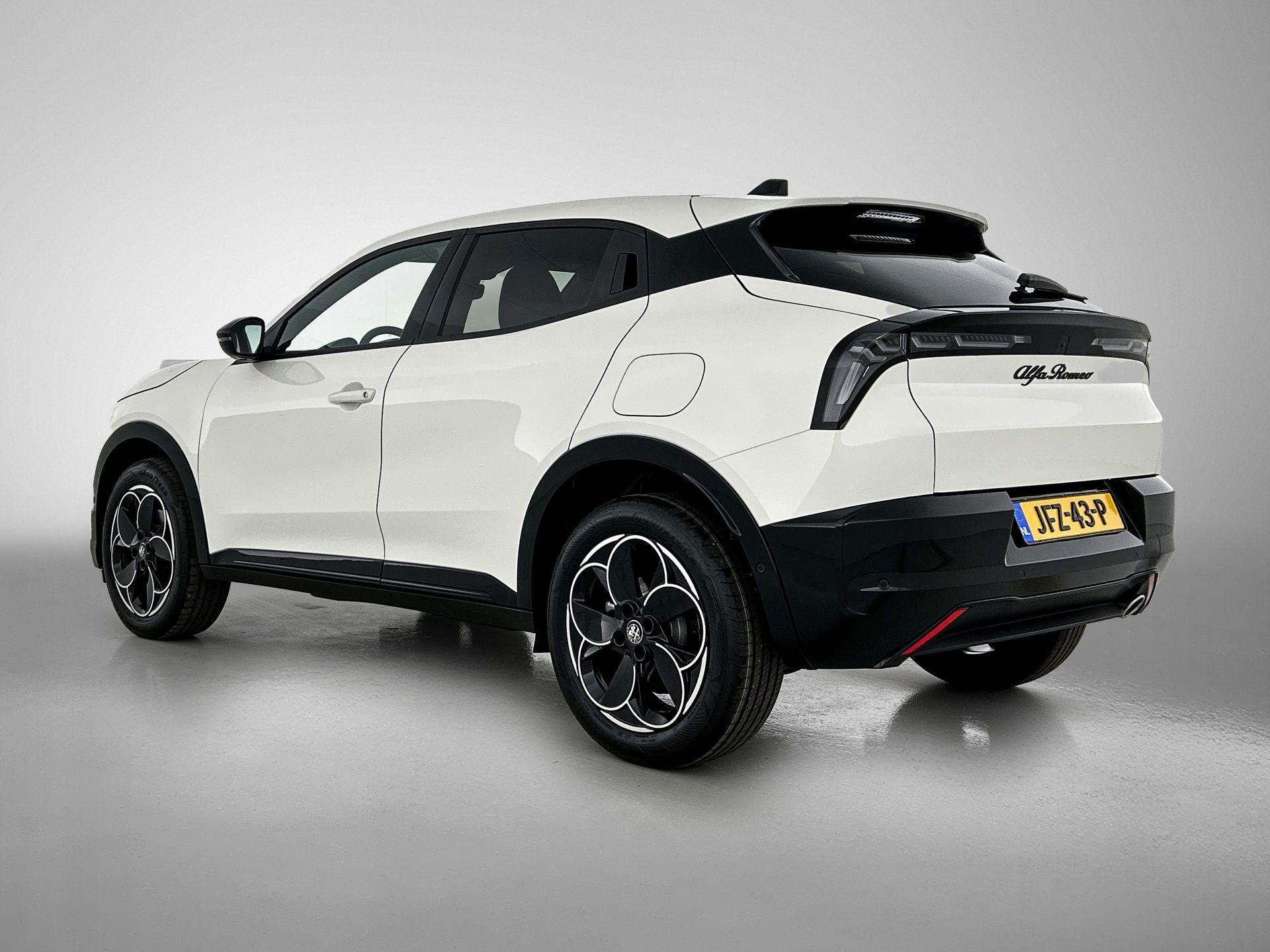 Alfa Romeo Junior 1.2 Ibrida Q4 145pk Automaat - Afbeelding 5