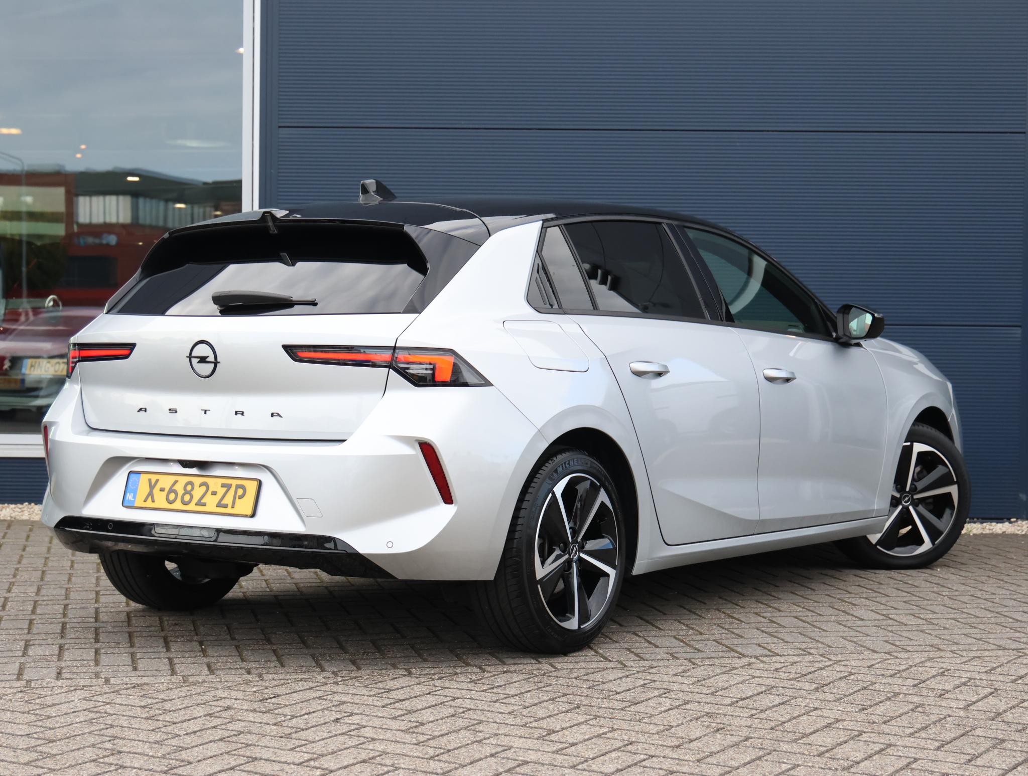 Opel Astra 130pk GS - Afbeelding 3