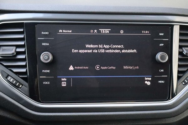 Apple Carplay/Android Auto