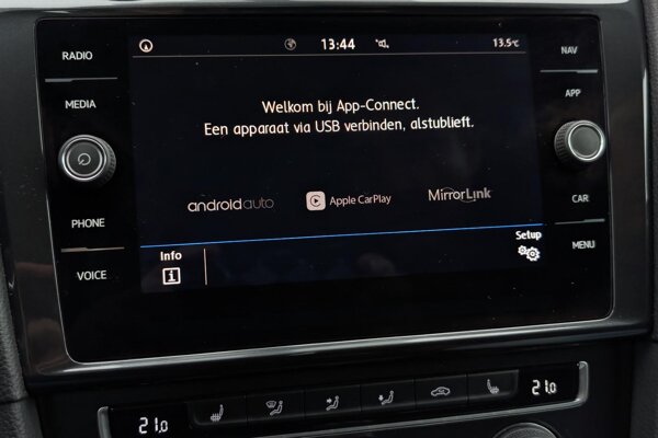 Apple Carplay/Android Auto