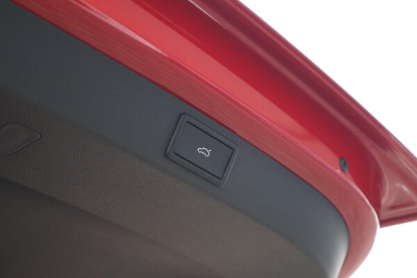 elektrisch bedienbare achterklep met sensorsturing elektrisch bedienbare achterklep met sensorsturing