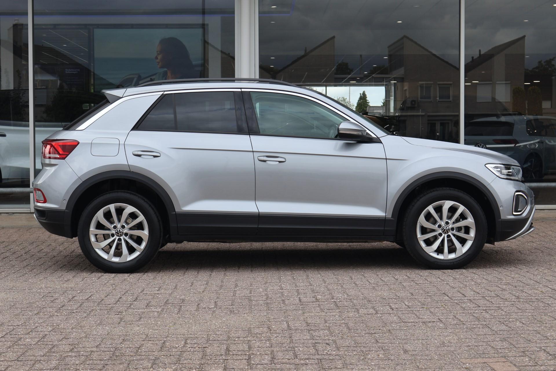 Volkswagen T-Roc 1.5 TSI 150pk DSG Life - Afbeelding 4