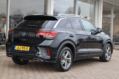 Volkswagen T-Roc 1.5 TSI 150pk DSG R-Line - Afbeelding 2