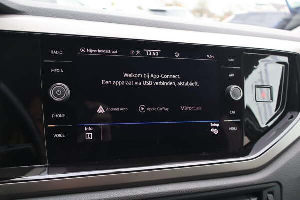 Apple Carplay/Android Auto