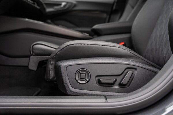 elektrisch verstelbare voorstoel(en) elektrisch verstelbare voorstoel(en)