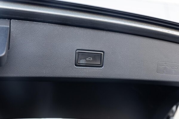 elektrisch bedienbare achterklep