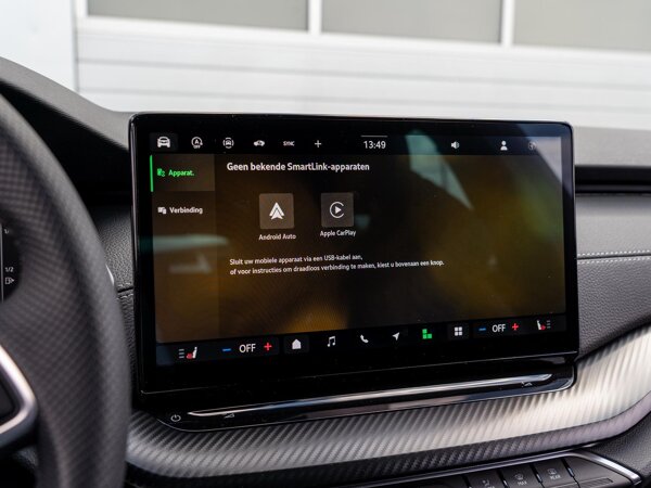 Apple Carplay/Android Auto