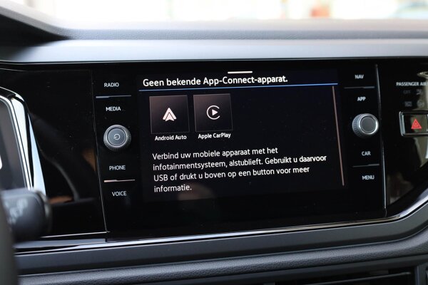 Apple Carplay/Android Auto
