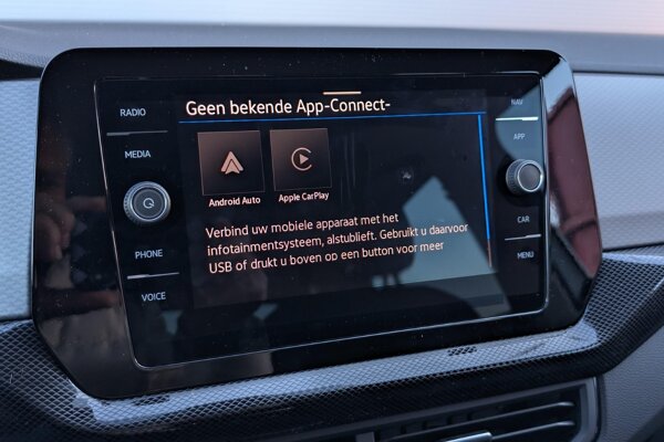 Apple Carplay/Android Auto