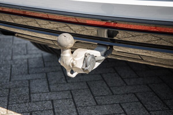 trekhaak elektrisch uitklapbaar trekhaak elektrisch uitklapbaar