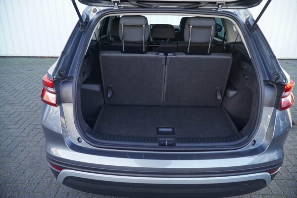 2 stoelen op derde rij