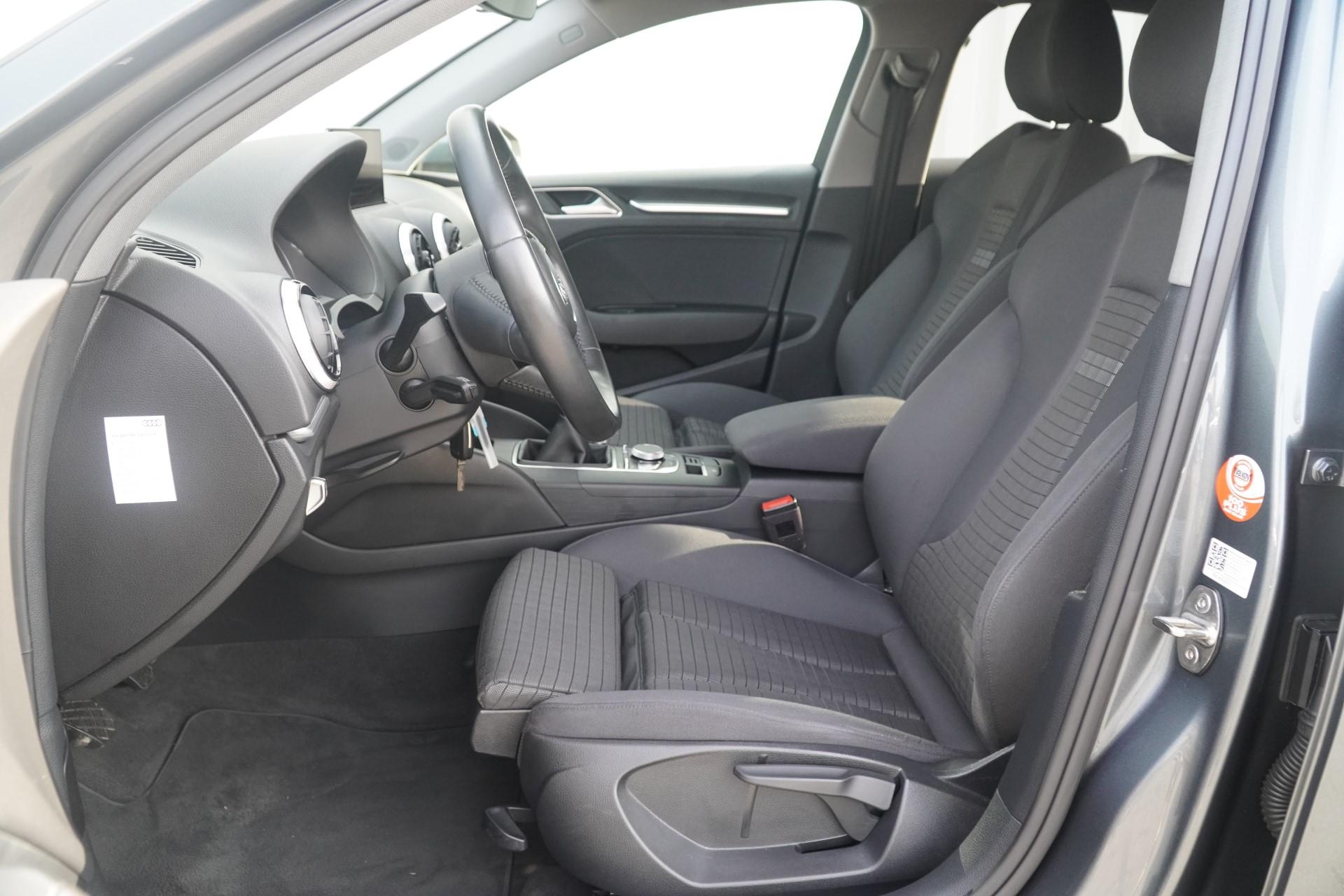 Audi A3 Limousine 30 TFSI 116pk Sport Lease Edition - Afbeelding 4