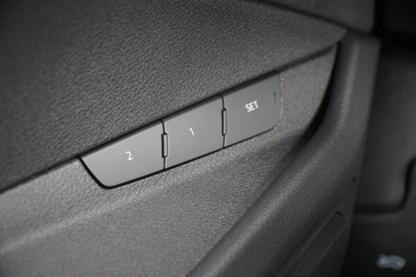 elektrisch verstelb. bestuurdersstoel met geheugen elektrisch verstelb. bestuurdersstoel met geheugen