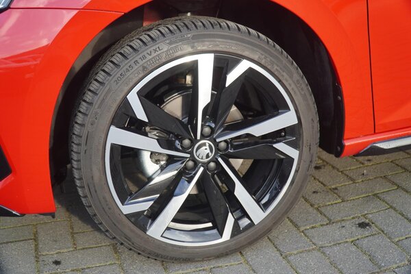 lichtmetalen velgen 18" lichtmetalen velgen 18"