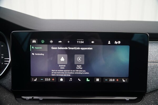 Apple Carplay/Android Auto Apple Carplay/Android Auto