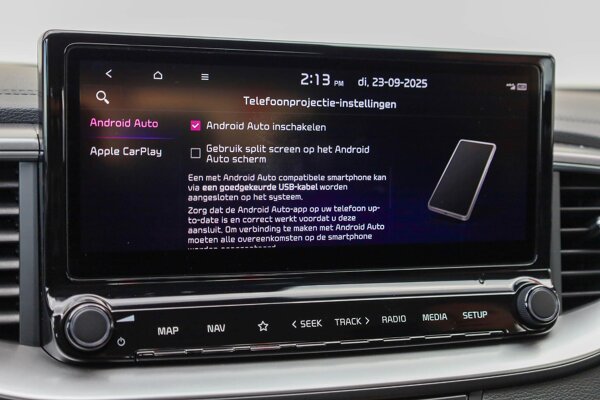 Apple Carplay/Android Auto Apple Carplay/Android Auto