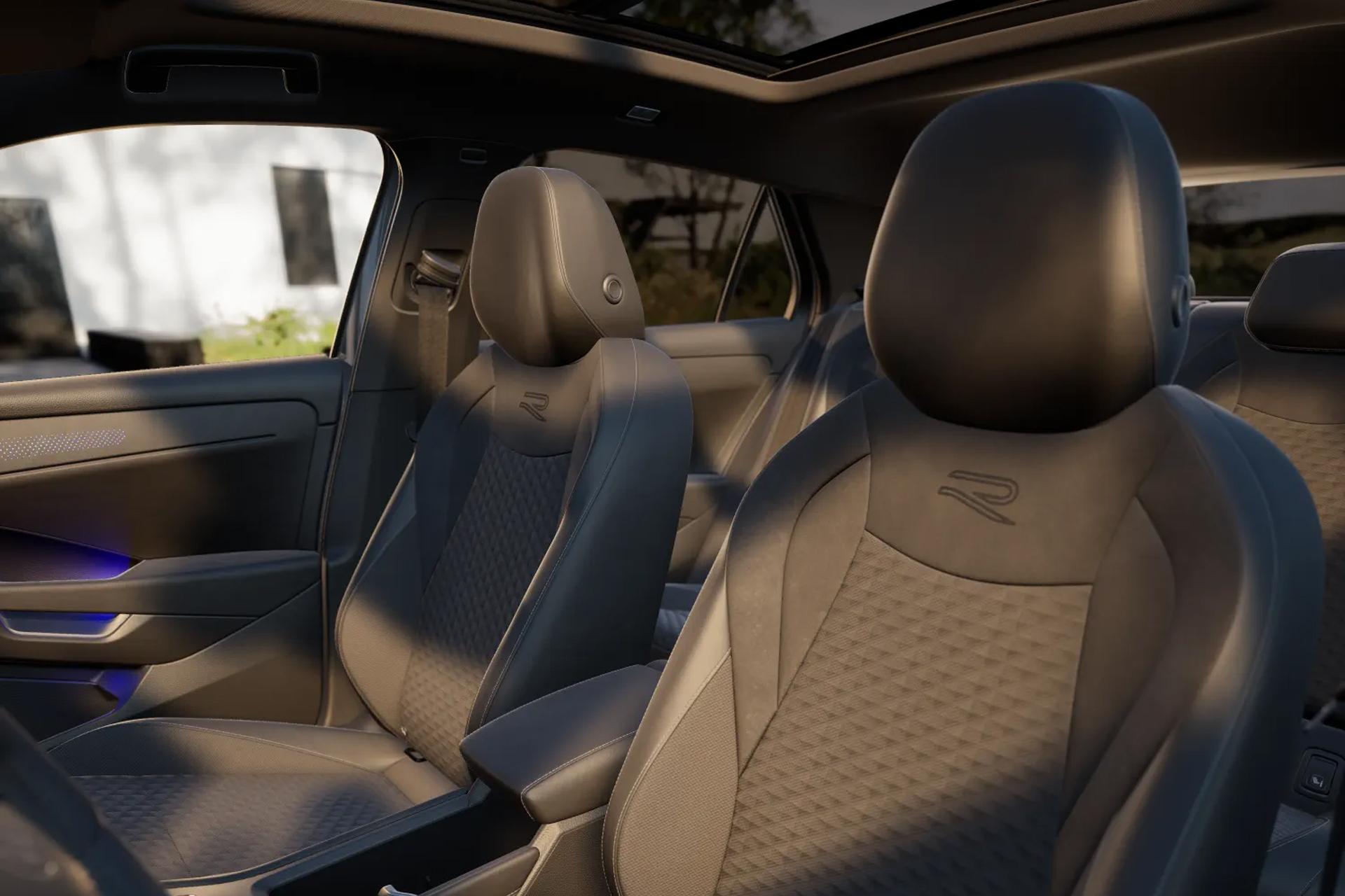 Volkswagen T-Roc 1.5 eTsi 150pk DSG R-Line First Edition - Afbeelding 4