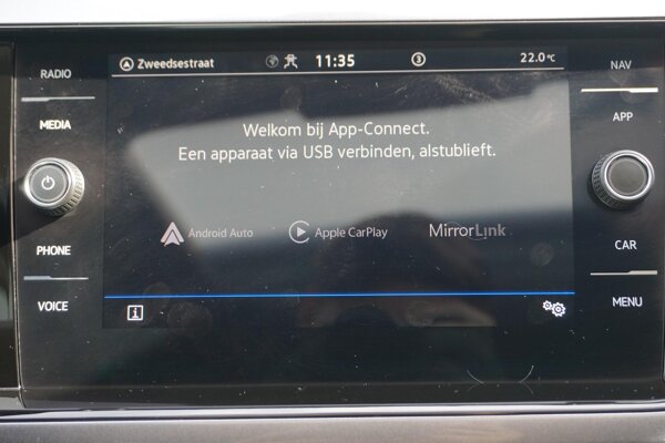 Apple Carplay/Android Auto
