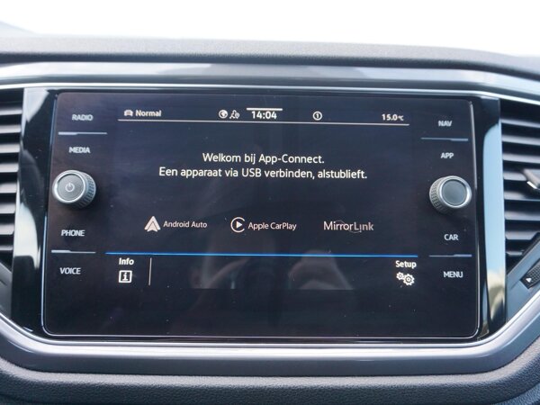 Apple Carplay/Android Auto Apple Carplay/Android Auto