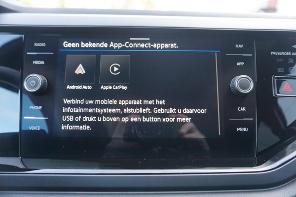 Apple Carplay/Android Auto