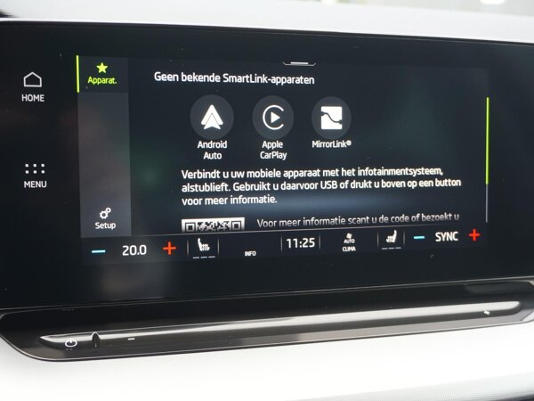 Apple Carplay/Android Auto Apple Carplay/Android Auto