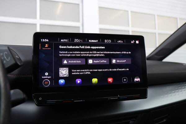 Apple Carplay/Android Auto Apple Carplay/Android Auto