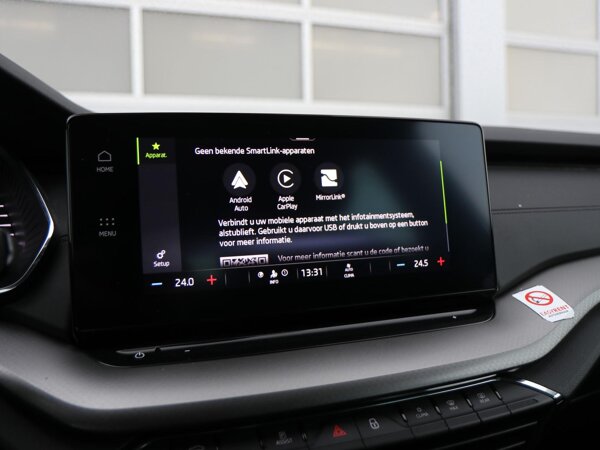Apple Carplay/Android Auto
