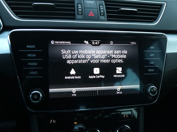 Apple Carplay/Android Auto