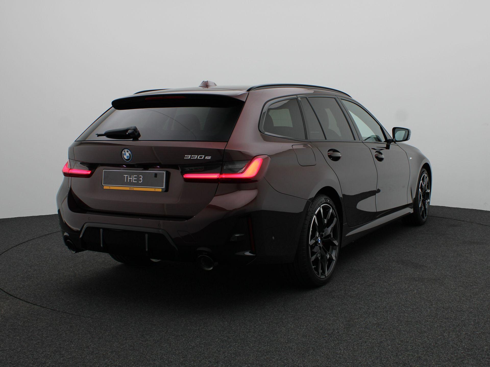 BMW 3 Serie Touring 330e - Afbeelding 2