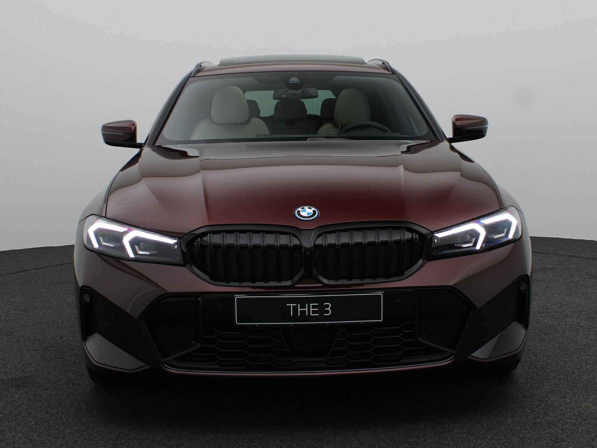 BMW 3 Serie Touring 330e - Afbeelding 3