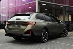 BMW 5 Serie Touring 530e M Sport Automaat - Afbeelding 2