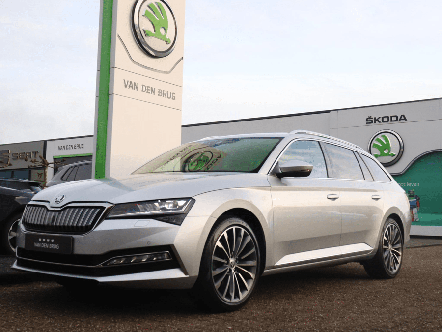 Škoda Superb Combi 1.4 TSI 218pk iV Laurin & Klement - Afbeelding 1