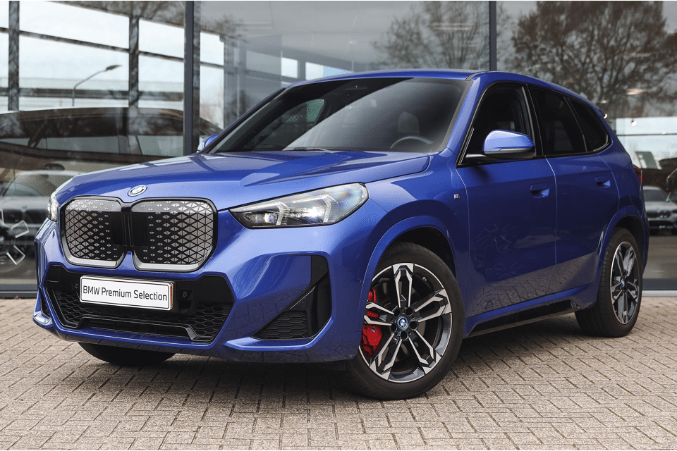 BMW iX1 eDrive20 M Sport - Afbeelding 1